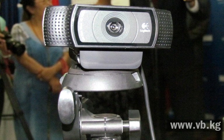 Биометрический проект: с журналистов сняли отпечатки пальцев