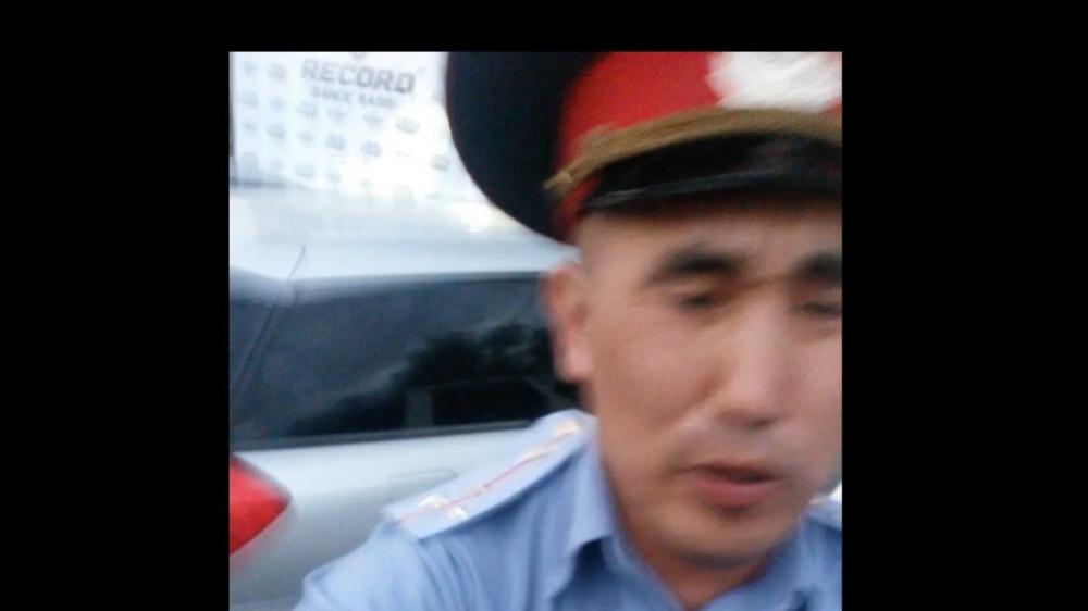 Милиционеры избили сотрудника телеканала "Пирамида" (фото)