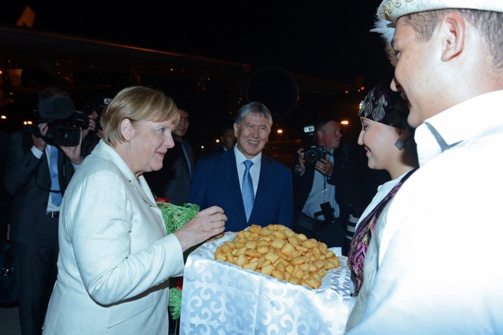 Федеральный канцлер ФРГ Ангела Меркель прибыла в Кыргызстан с визитом
