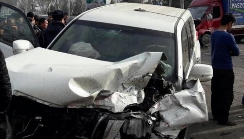 Авто посольства России в Кыргызстане попало в смертельное ДТП
