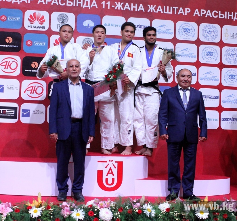 Итоги чемпионата Азии среди кадетов: у Кыргызстана есть медали всех проб