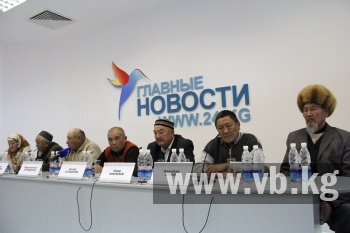 Сторонники Келдибекова встретились с премьер-министром Сатыбалдиевым