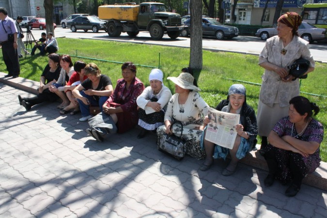 На центральной площади проходят сразу четыре митинга