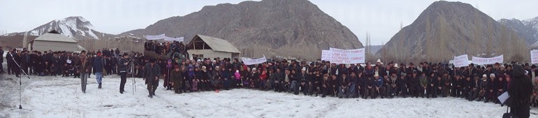 Митинг против разработки золоторудного месторождения Шамбесай