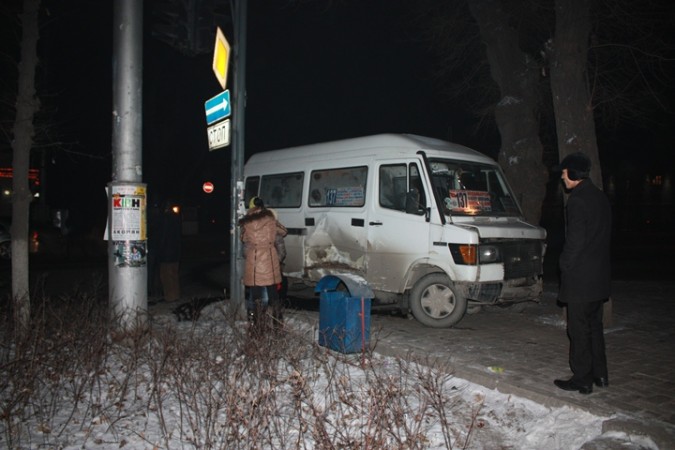 Авария трех автомашин на Молодая Гвардия - Чуй