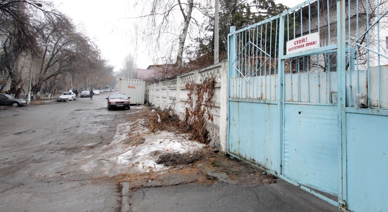 Жители улицы Боконбаева выступают  против строительства сквозной дороги