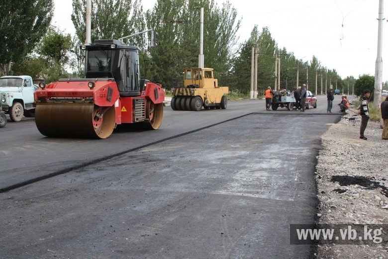 Ремонт дорог в уходящем году запомнился многим жителям Бишкека