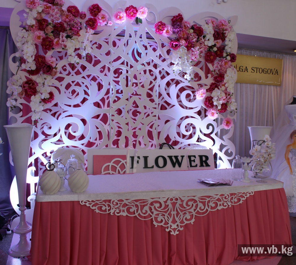 В Бишкеке открылась выставка свадебных товаров Wedding Expo Bishkek-2015