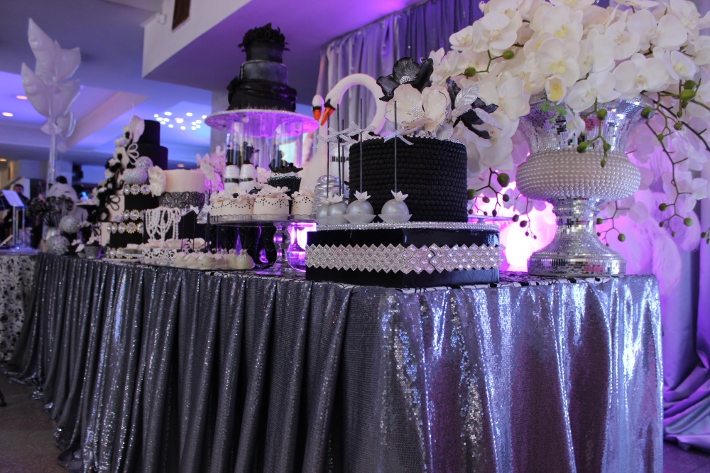 В Бишкеке открылась выставка свадебных товаров Wedding Expo Bishkek-2015