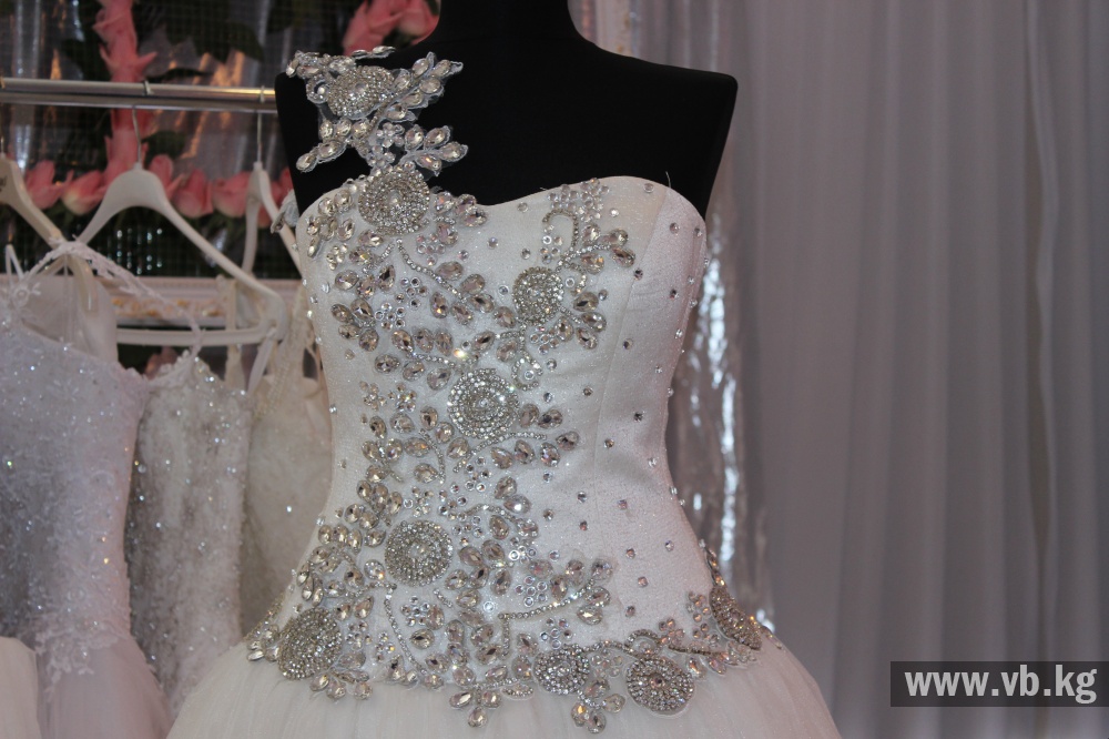 В Бишкеке открылась выставка свадебных товаров Wedding Expo Bishkek-2015
