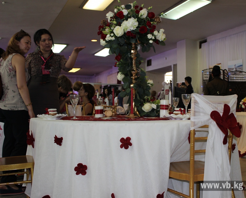 В Бишкеке открылась выставка свадебных товаров Wedding Expo Bishkek-2015