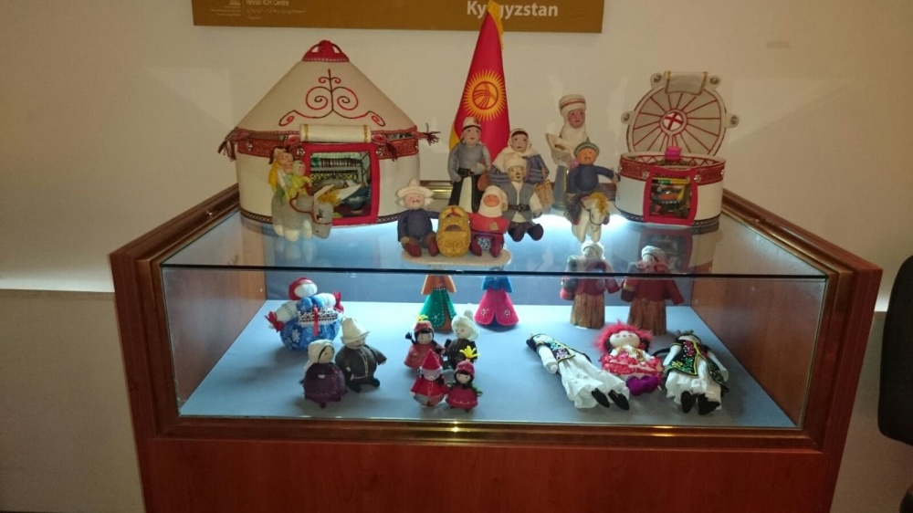 Куклы из КР завоевали симпатии на фестивале народного ремесла в Иране
