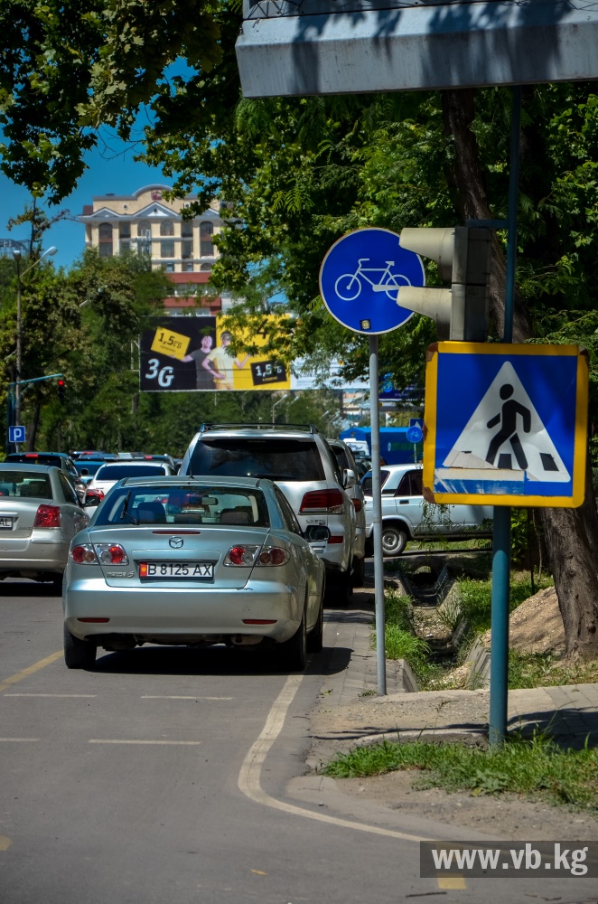 Паркуюсь, как хочу, или Город как большая парковка