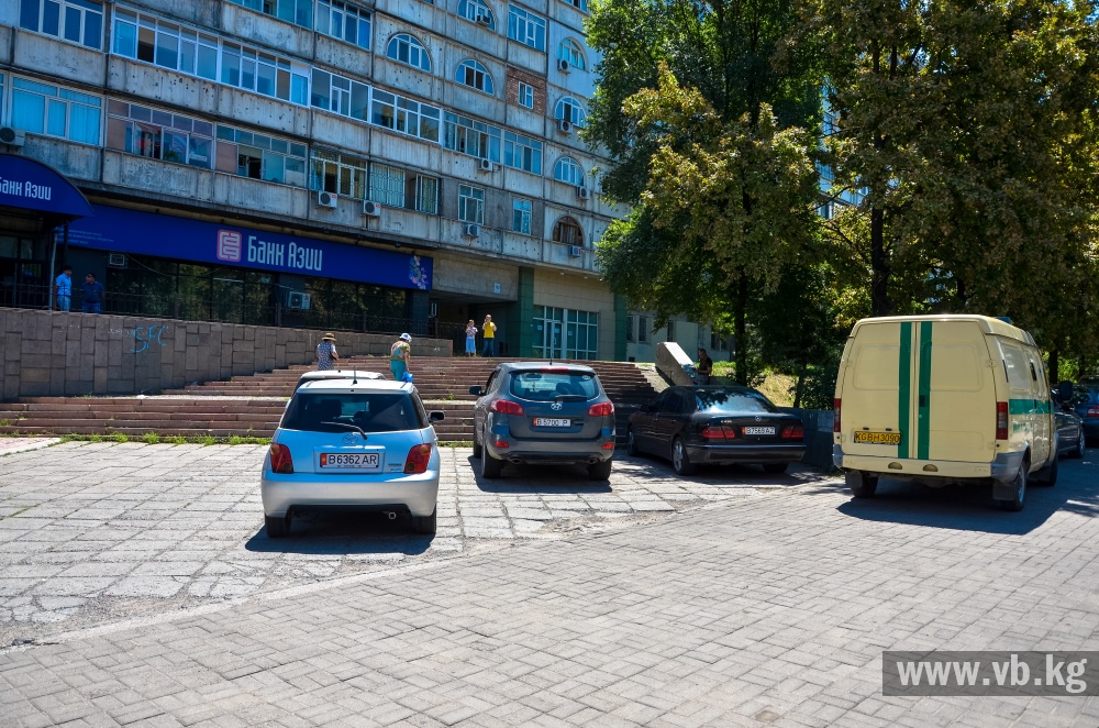 Паркуюсь, как хочу, или Город как большая парковка