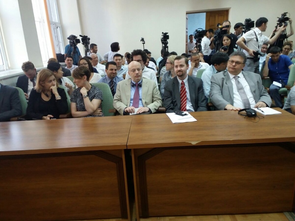 Верховный суд сегодня  начинает рассматривать дело Азимжана Аскарова