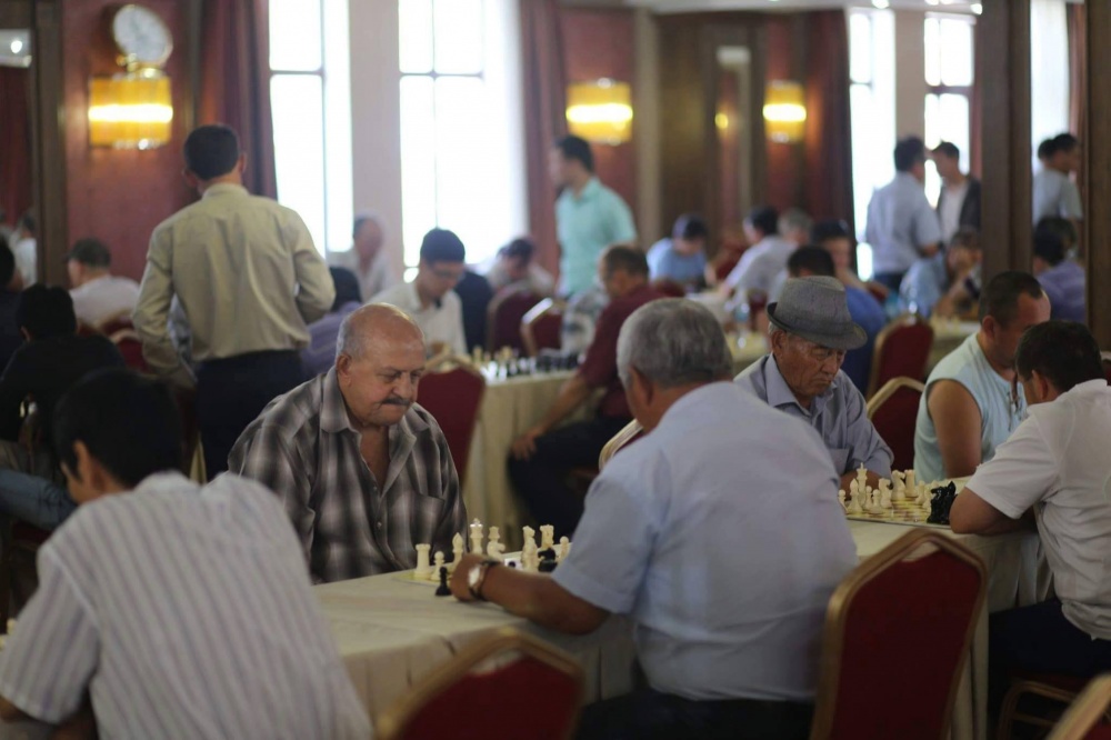 В Бишкеке стартовал чемпионат Кыргызстана по шахматам среди ЛОВЗ