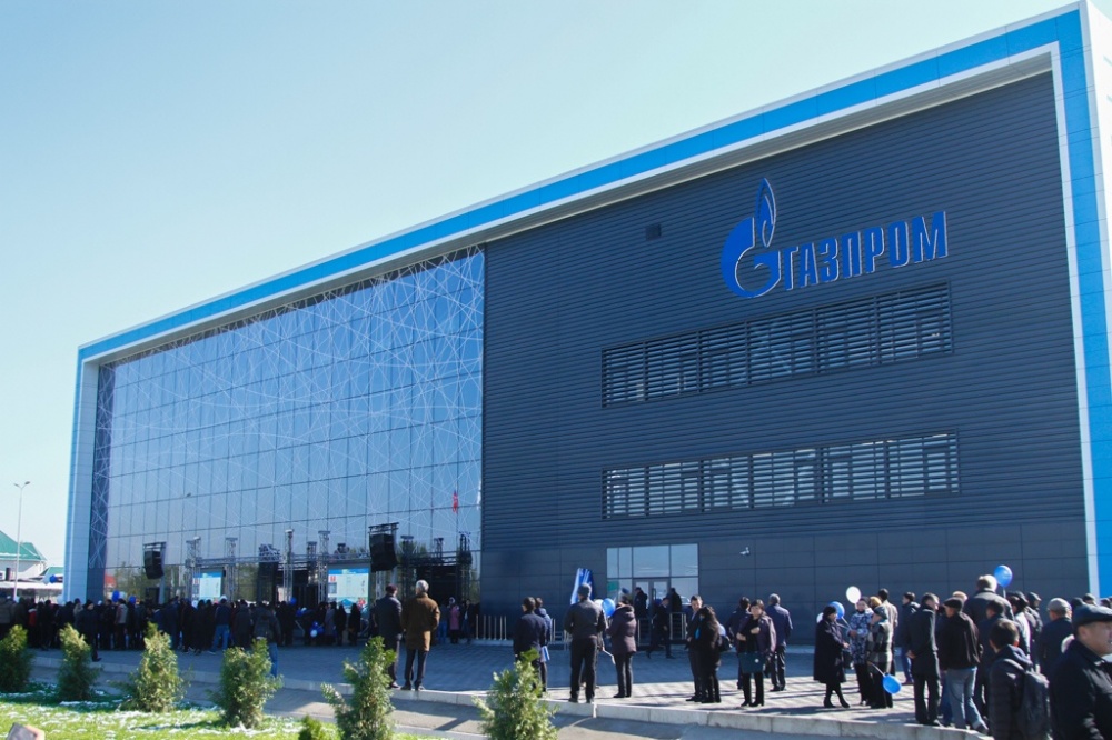 Физкультурно-оздоровительный комплекс "Газпрома" передали на баланс мэрии