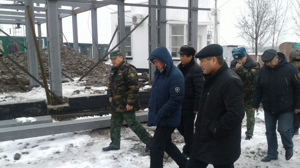 Мухамметкалый Абулгазиев проверил пограничные пункты