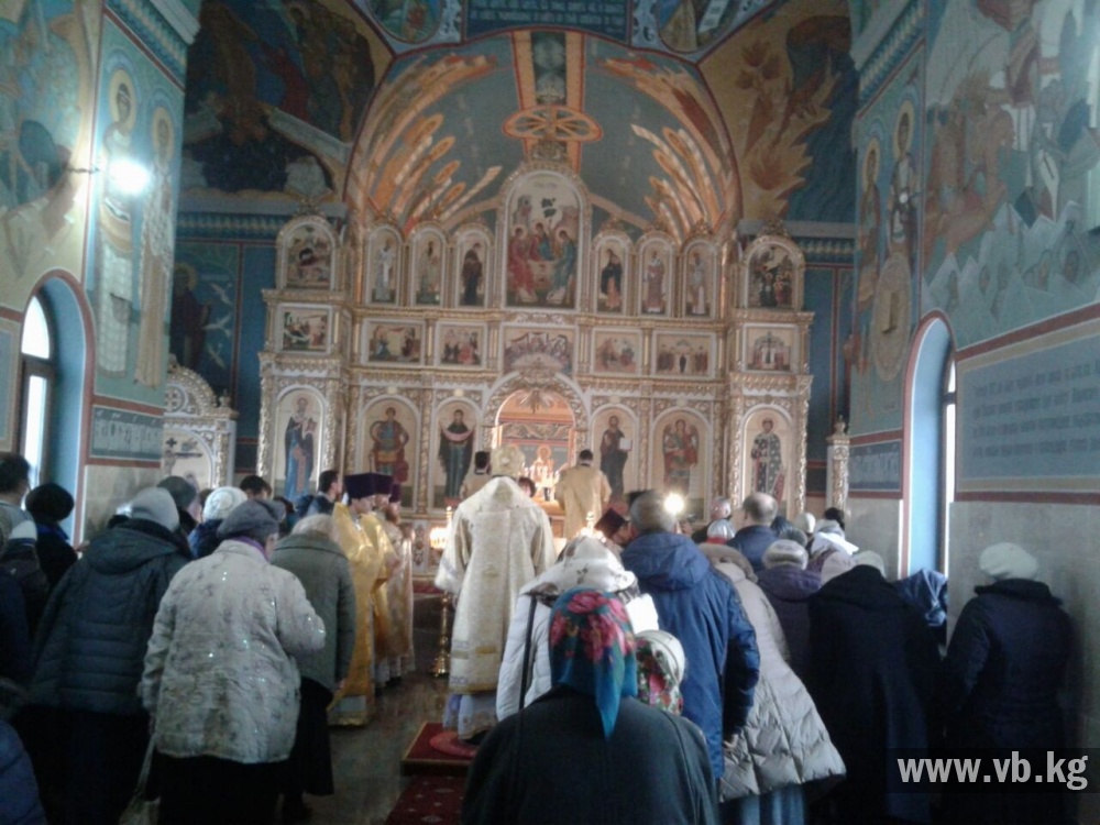 На колокольне храма авиабазы "Кант" установили  11 колоколов