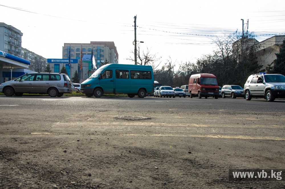 Бескультурные водители ничем не отличаются от маршруточников