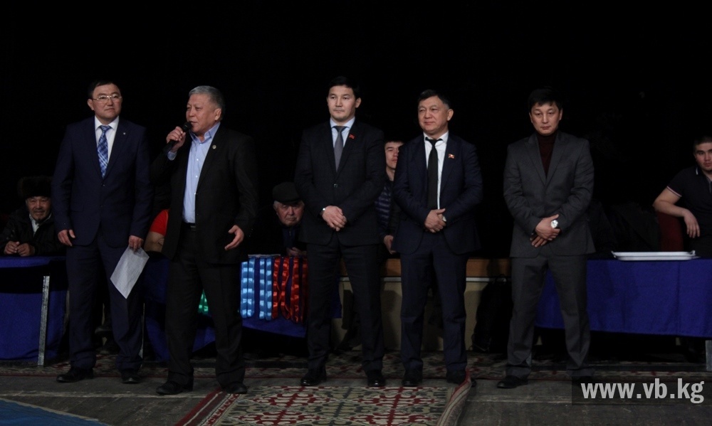 Стартовал чемпионат Кыргызстана по вольной борьбе