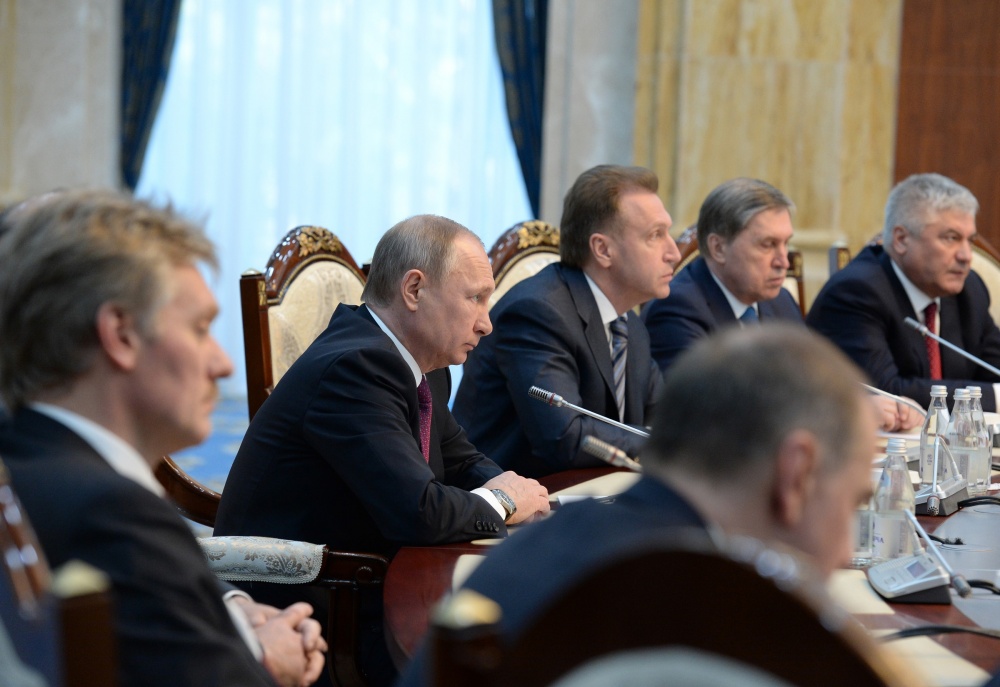 Путин: Россия не будет расширять военное присутствие в Кыргызстане