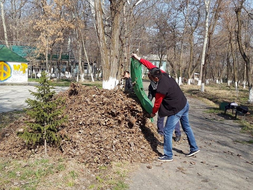 Бишкек откладывает общегородской субботник, а Ош приводит себя в порядок