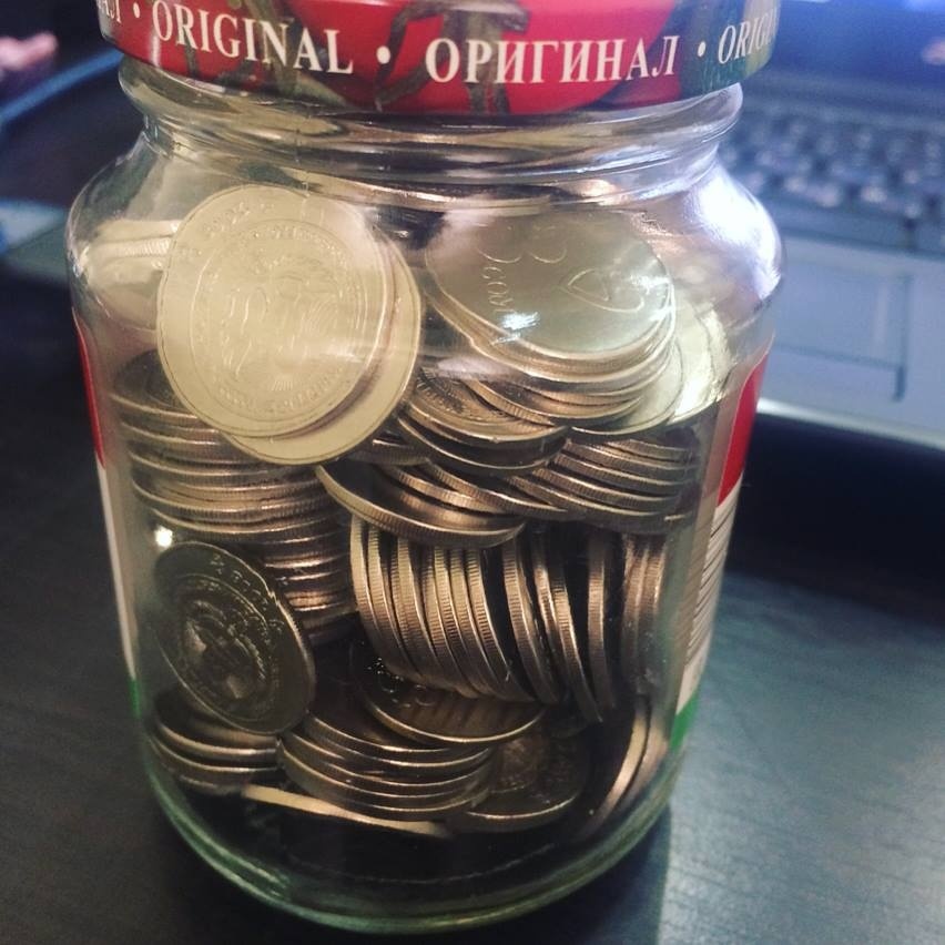 Время добра. В Бишкеке дети отдали свою копилку для помощи сиротам