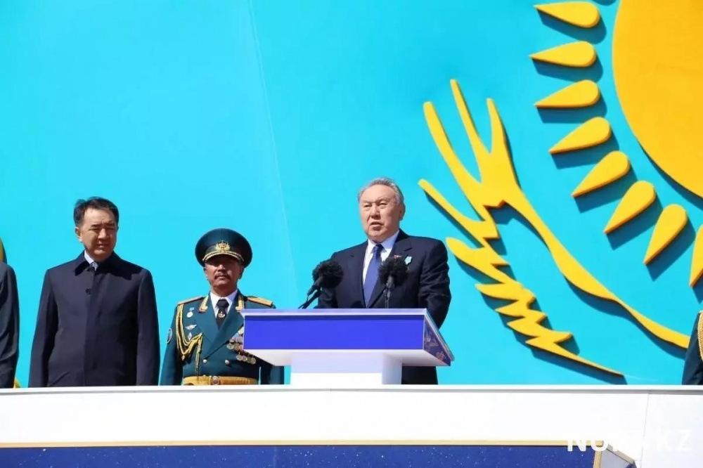 Самый масштабный военный парад в истории Казахстана прошел в Астане