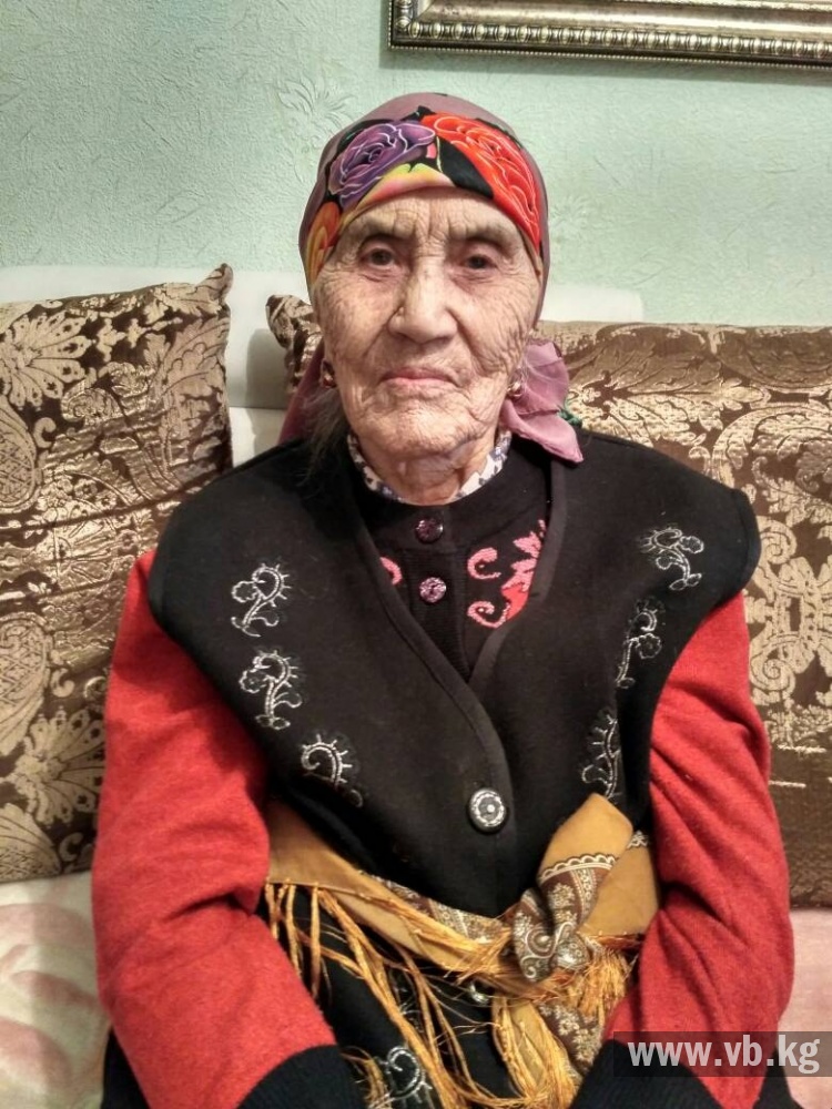 В Кыргызстане о 90-летнем ветеране труда забыли местные власти