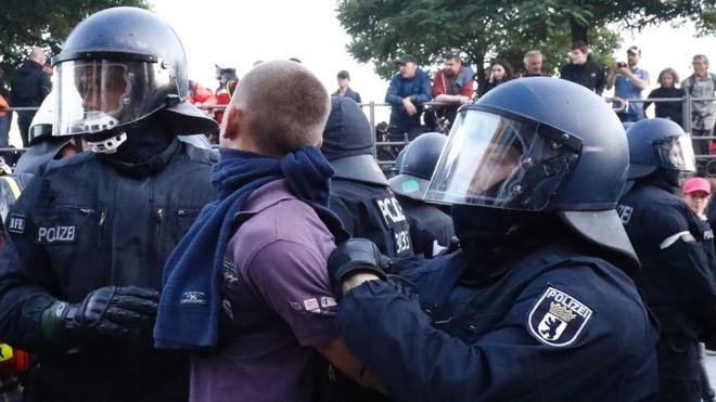 Акция протеста против G20 в Гамбурге вылилась в стычки с полицией