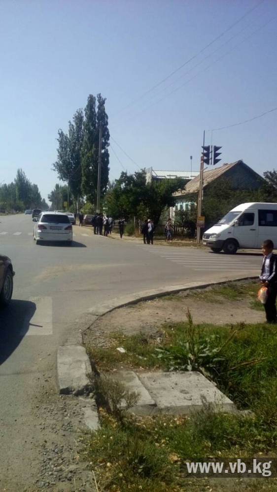 В Караколе несовершеннолетний управлял автомобилем и врезался в дом