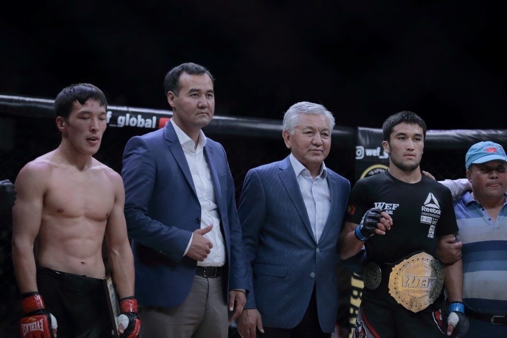 ММА: Сатыбалдиев и Бекишев завоевали чемпионские пояса WEF Global-9