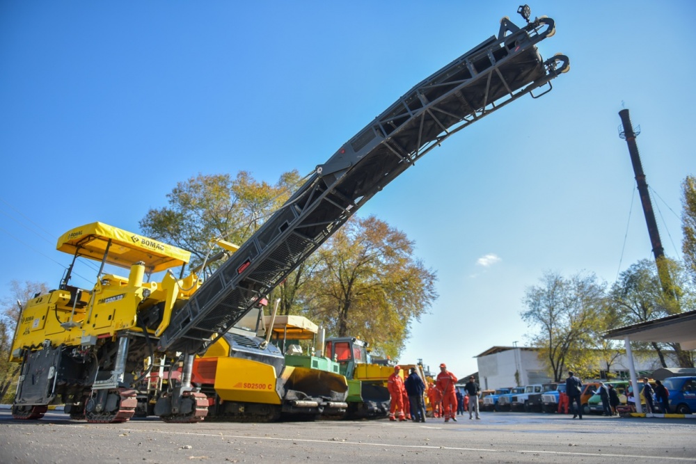 После капремонта заработали два асфальтобетонных завода