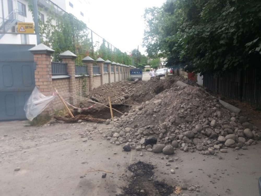 Фонд, в чьих учредителях президент Kyrgyz Concept Уметалиев, нарушил закон