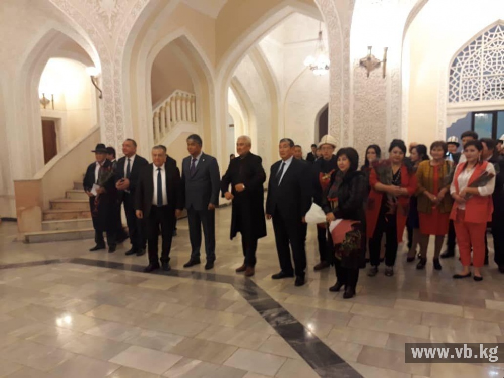 Кыргызский спектакль по мотивам романа Айтматова произвел фурор в Ташкенте