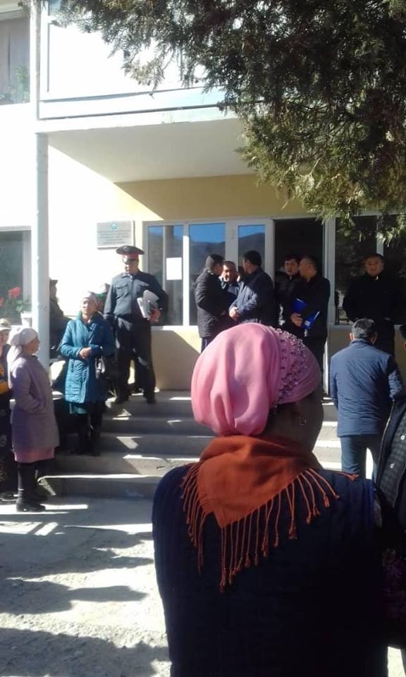 На Шамбесае задержали граждан Кыргызстана, выступивших против китайцев