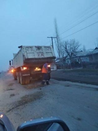 В Баткенской области к приезду президента дороги починили за одну ночь?