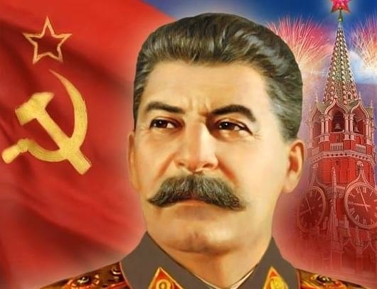 Масалиев пообещал, что в следующем году портретов Сталина будет еще больше
