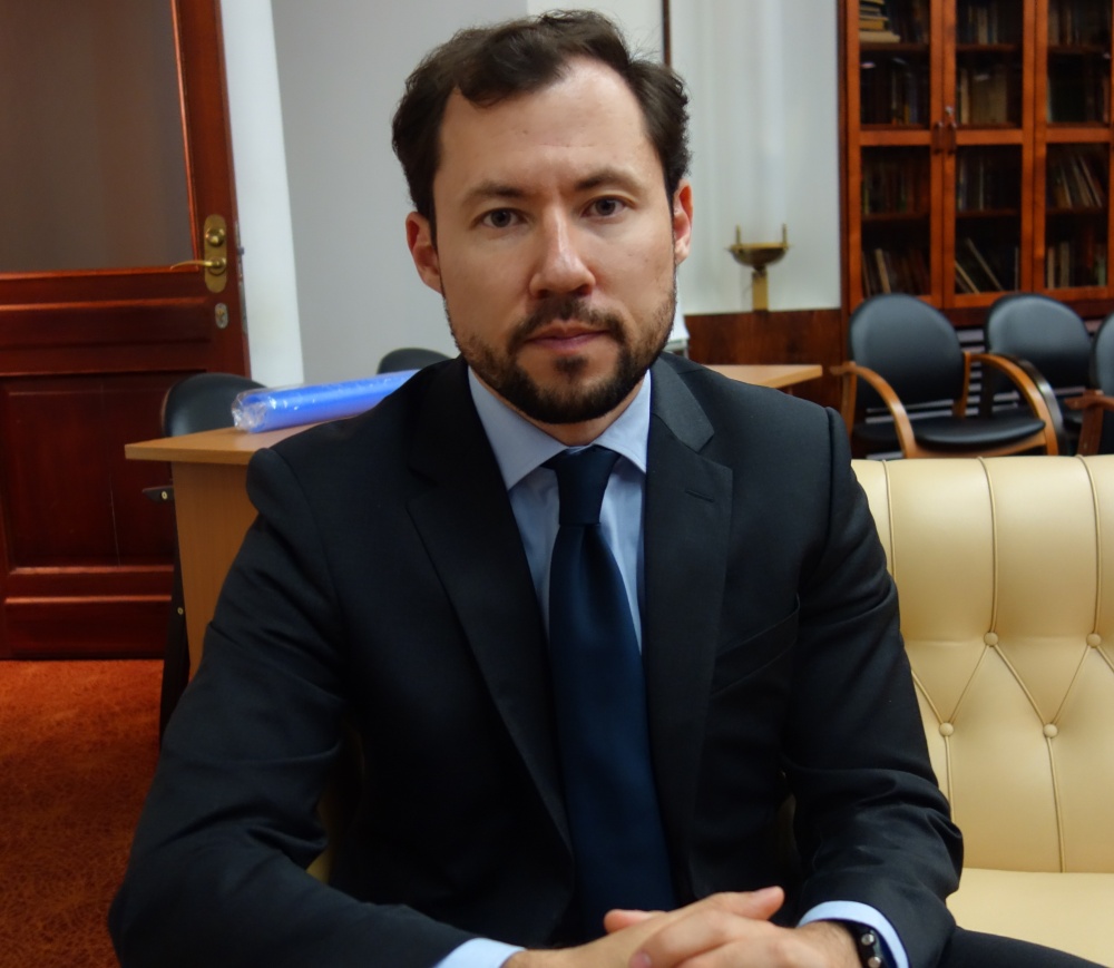 Данияр Акказиев: Кыргызстан все более интересен для бизнеса РФ.