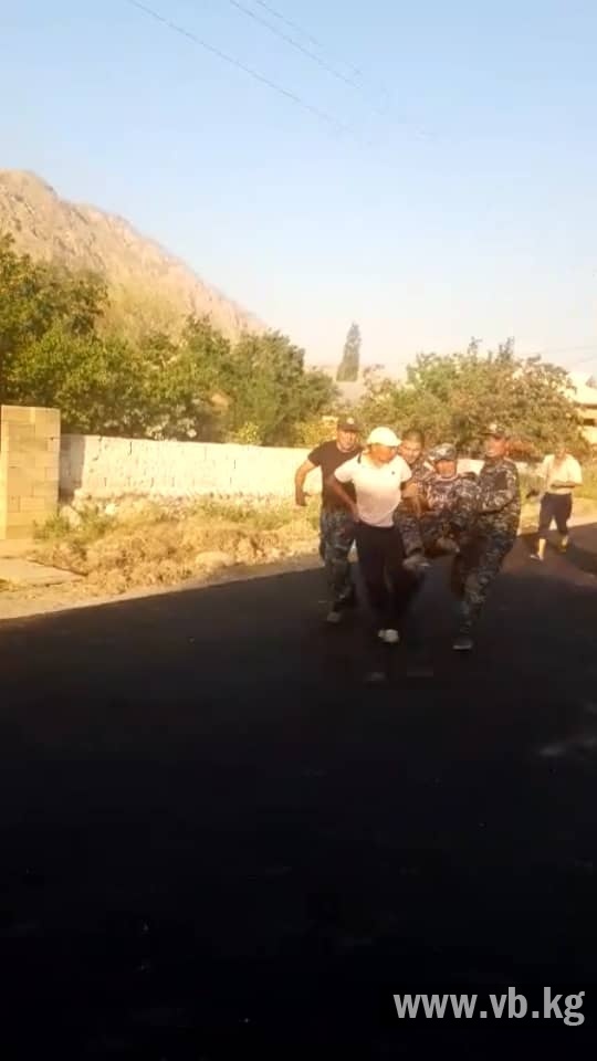 На границе Кыргызстана и Таджикистана произошла перестрелка. Есть погибший