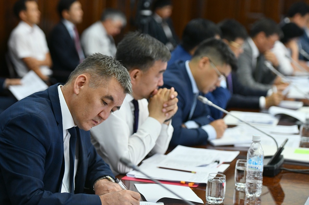 Абылгазиев потребовал реализовать все соглашения с Китаем и Россией