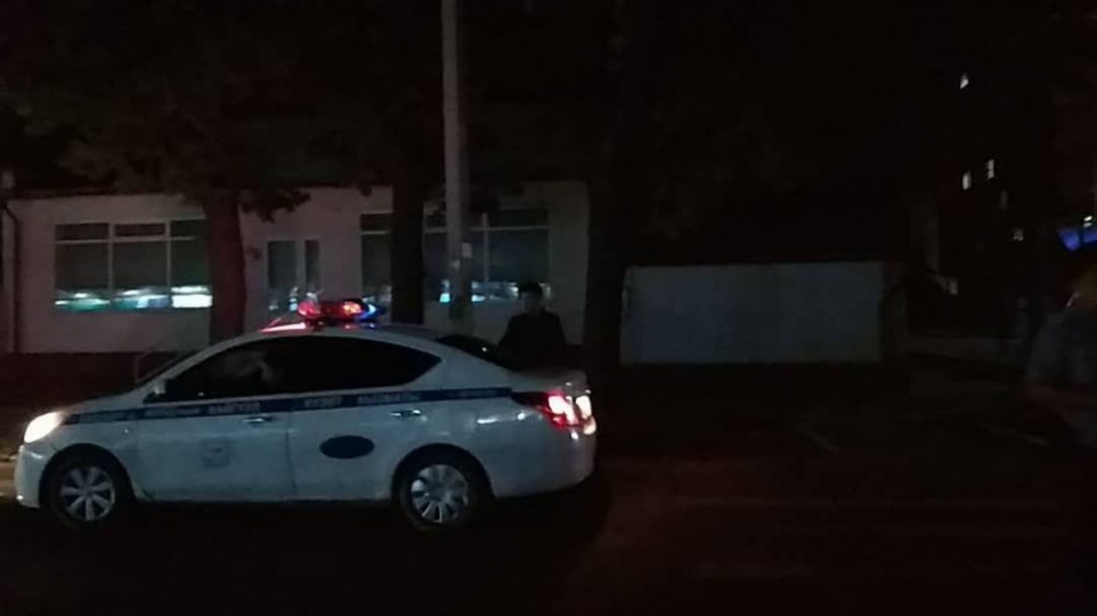 В Бишкеке столкнулись две "Хонды Фит", четыре человека пострадали