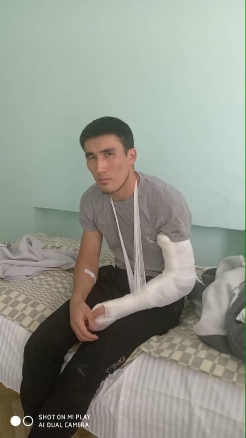 Жалдагы үрөйдү учурган мушташка шектүүлөрдүн ооруканадагы сүрөттөрү