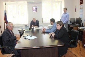 Кыргызстанцам в спецприемнике Москвы разъяснили их права и обязанности