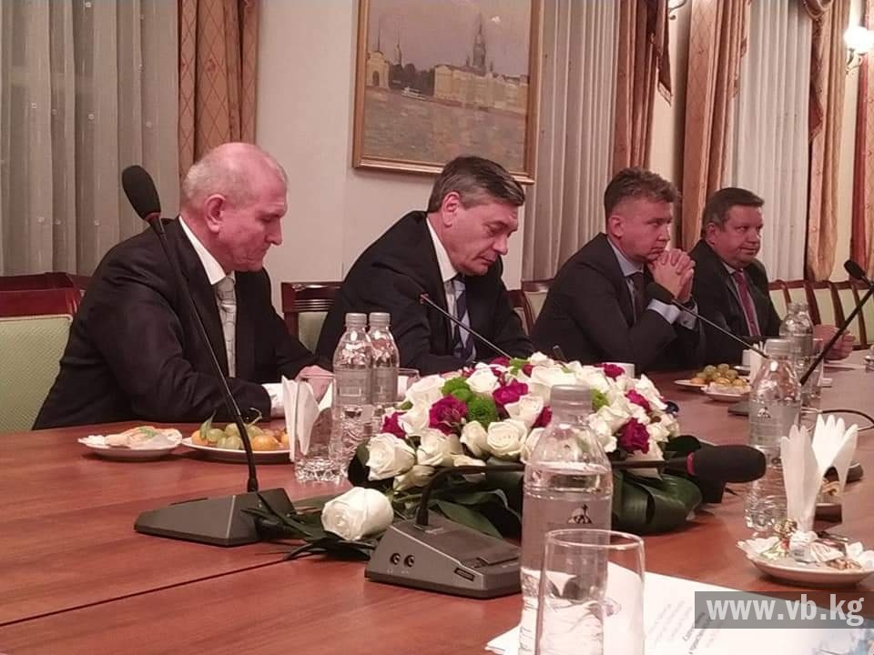 Замминистра МИД России Руденко встретился с соотечественниками в Бишкеке