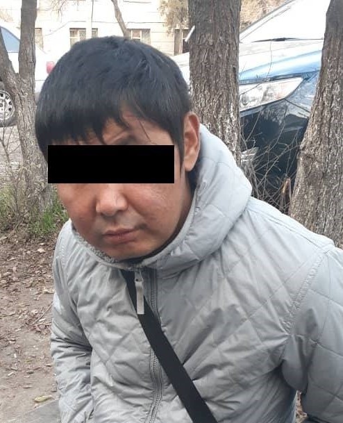 В Бишкеке задержаны карманники, промышлявшие в маршрутках, ТЦ и на рынках