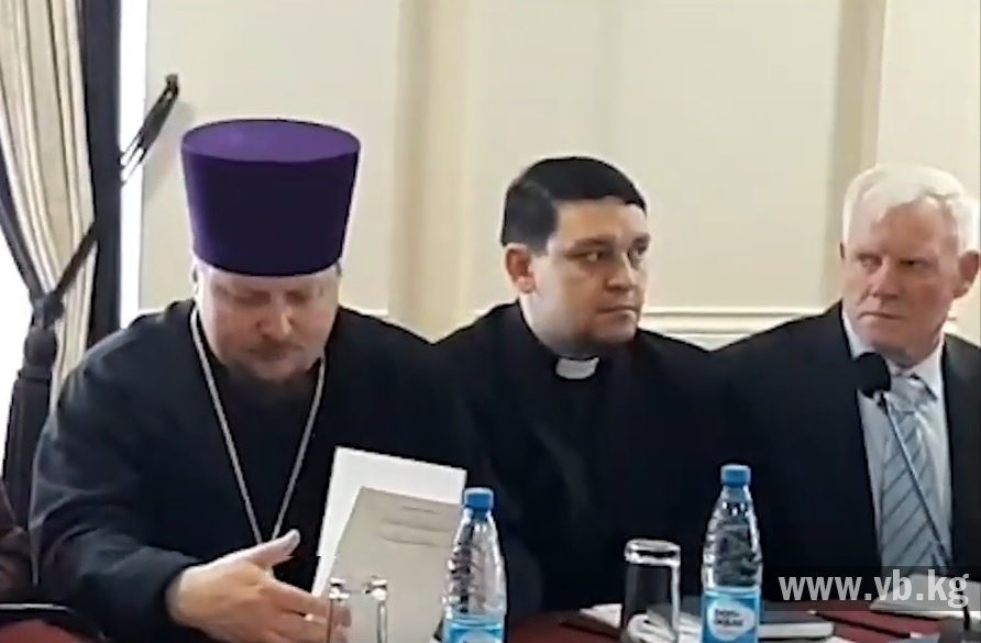 В новой Концепции политики КР в религиозной сфере учтут роль интернета