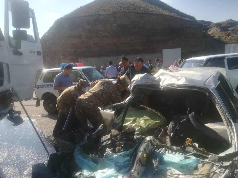 В Джалал-Абадской области в автокатастрофе погибли 8 человек