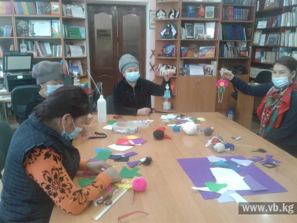 И в пандемию в библиотеке жизнь кипит